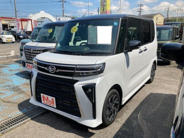 DAIHATSU TANTO CUSTOM X - Image 4